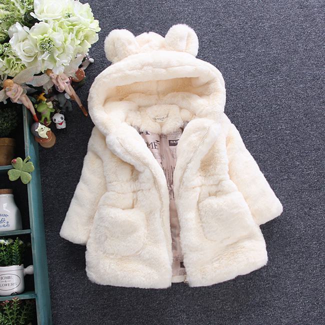 Un manteau de fourrure pour l'automne/hiver