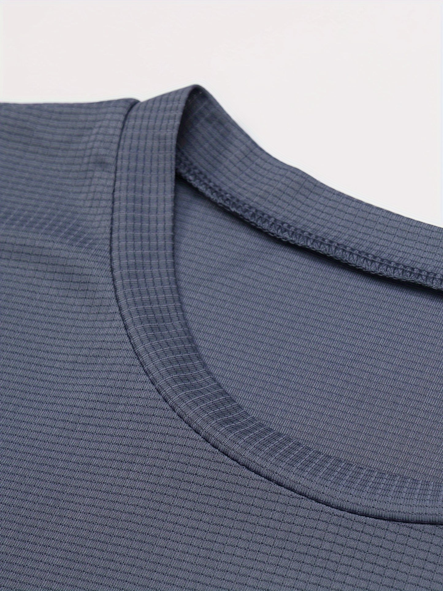 Men's Quick Drying Solid Color Crew Neck &amp; Long Sleeves Sports Top