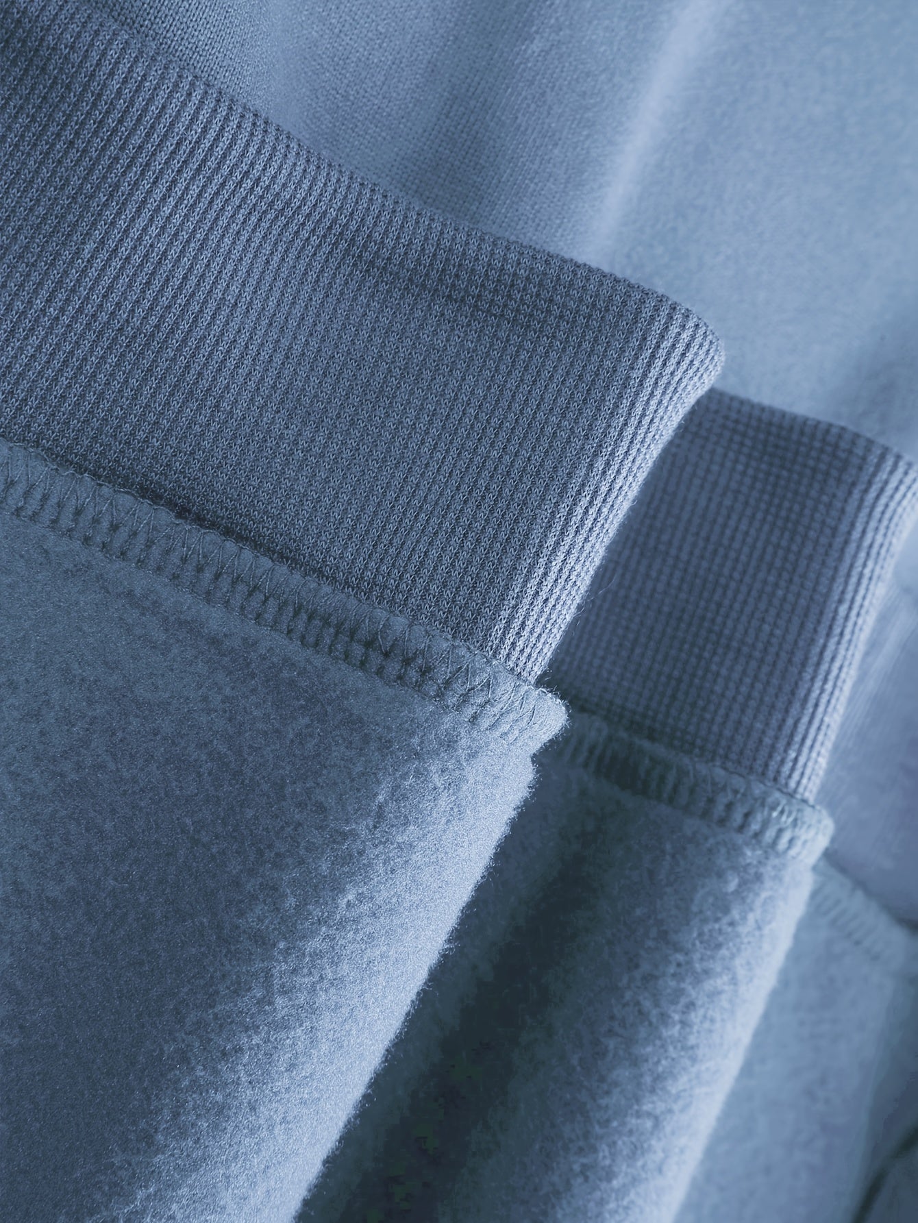 Men’s Spanish-Themed Hooded Sweatshirt "Lois" & Spanish Text Print, White Casual Pullover Hoodie, Relaxed Fit, All-Season Wear