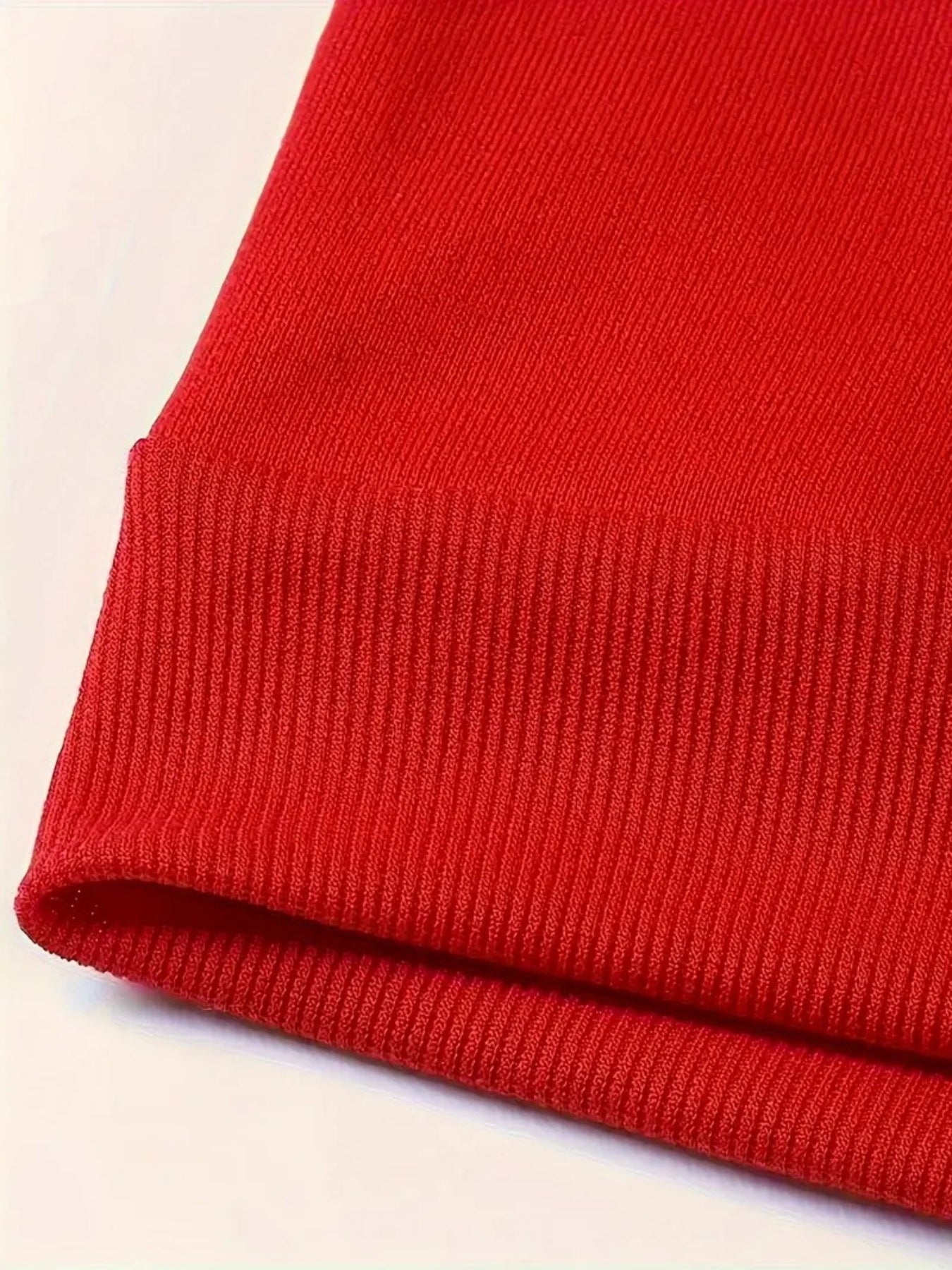 A Lively Sports Suit for Men Featuring a Crocodile Pattern - Fashionable Streetwear Made from 100% Polyester, Comfortable And Chic, Perfect for The Fall And Winter Seasons, with a Striking Graphic Design, an Excellent Option