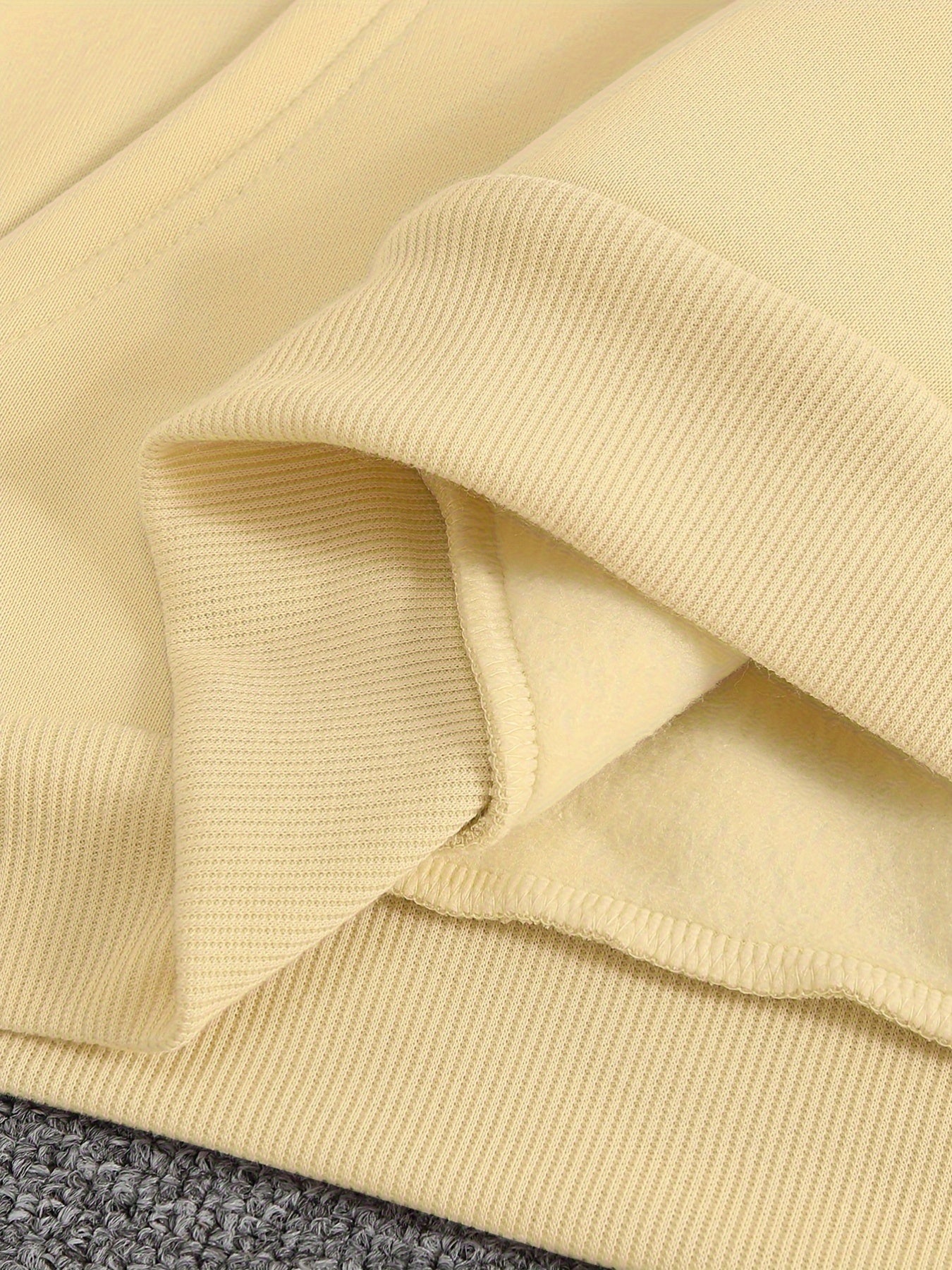 Men's Dominican Republic Flag Graphic Hoodie - Heather Gray Pullover Sweatshirt, Machine Washable Winter Hoodie for Streetwear, Travel & Everyday Casual Outfits - Autumn/Winter Clothing