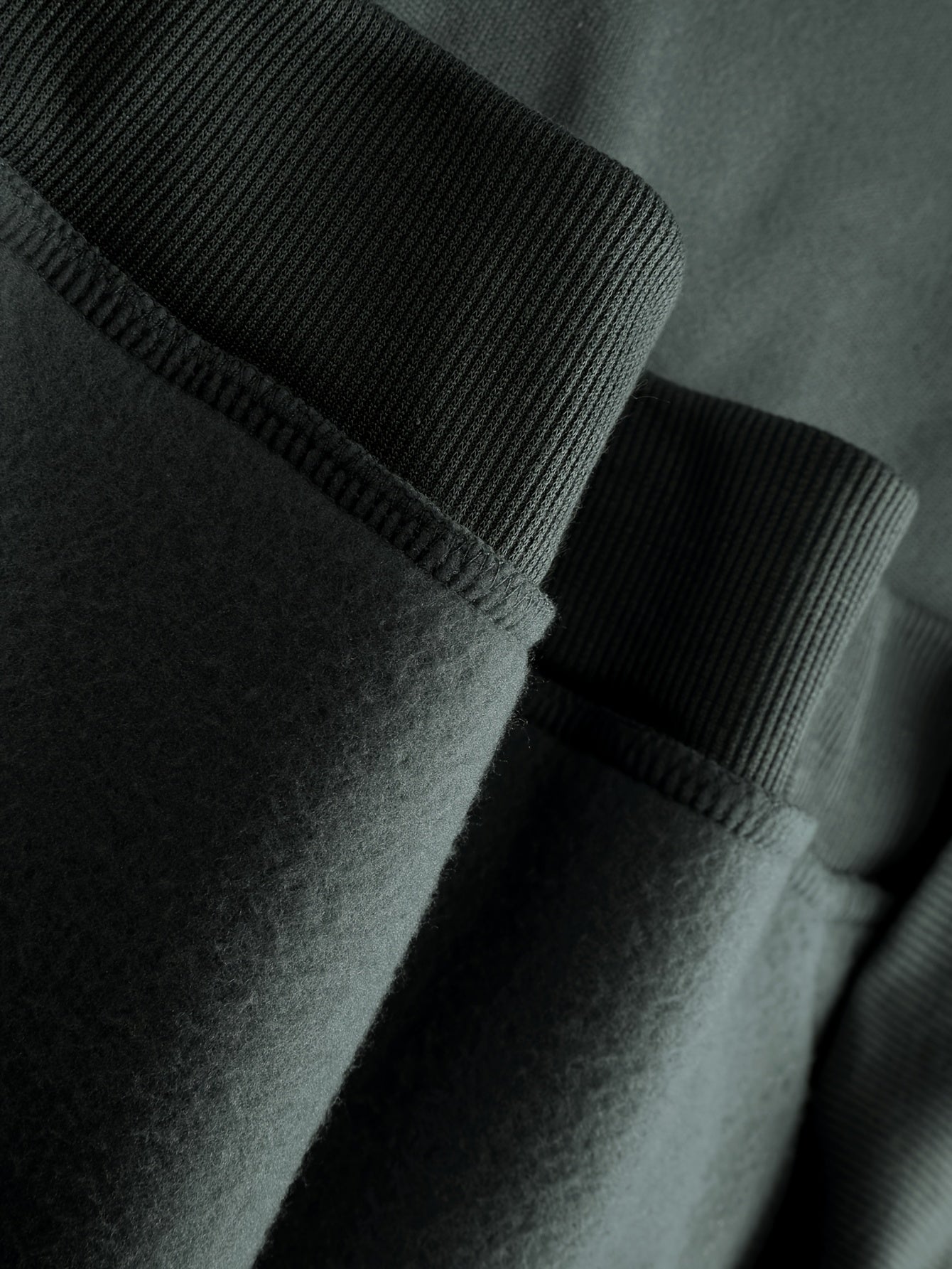 Men’s Spanish-Themed Hooded Sweatshirt "Lois" & Spanish Text Print, White Casual Pullover Hoodie, Relaxed Fit, All-Season Wear